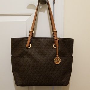 LOWEST!! MK Jet Set Tote